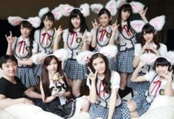 近期娱乐吃瓜大赏视频,盘点那些让人笑到肚子疼的幕后故事