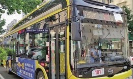 公交车最新爆料,揭秘最新公交车爆料背后的科技革新与出行变革