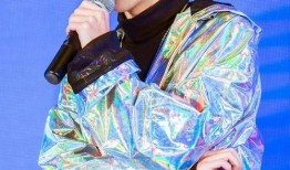 华晨宇老友爆料视频播放,揭秘明星背后的故事