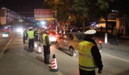 喝酒不开车爆料视频,视频揭露危险驾驶瞬间