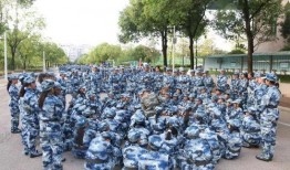 今日吃瓜爆料军训,揭秘今日校园吃瓜爆料背后的故事